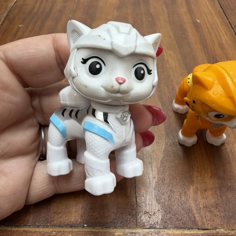 PAW PATROL CAT PACK  Action Figures Set  Rory, Shade, Leo & Wildcat